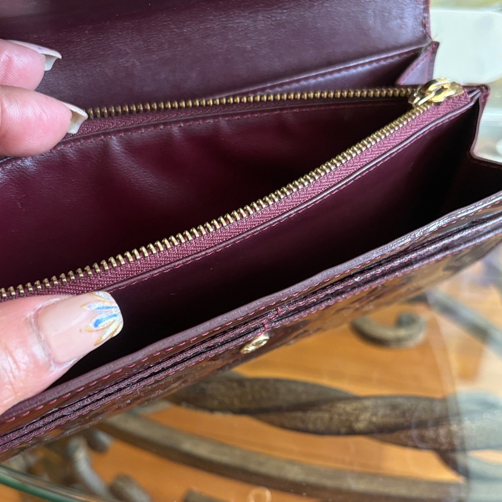 Authentic Louis Vuitton Burgundy Patent Leather Vernis Wallet - Picture 6 of 16